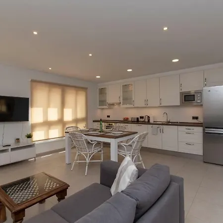 El Medano 2 - Two Bed With Unlimited Wifi Internet
